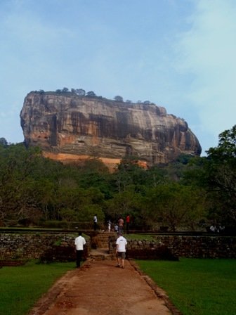sigiriyacityviewtolionrock.jpg