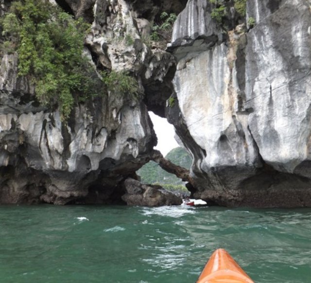 halongbaykayaktrip5.jpg