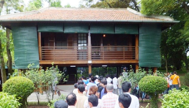 hanoihochiminhstilthouse.jpg